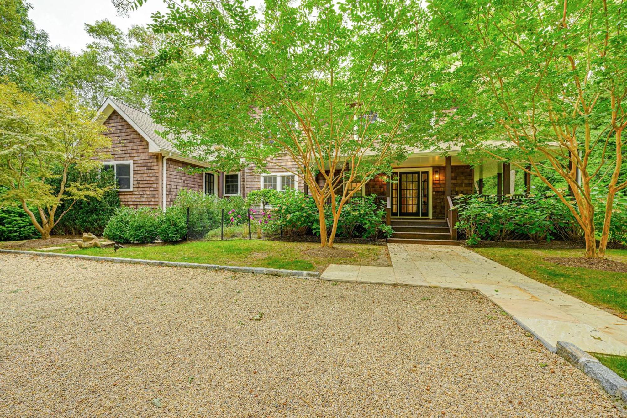 2 Mi To Beach Dog-Friendly Home In Wainscott! Exterior photo